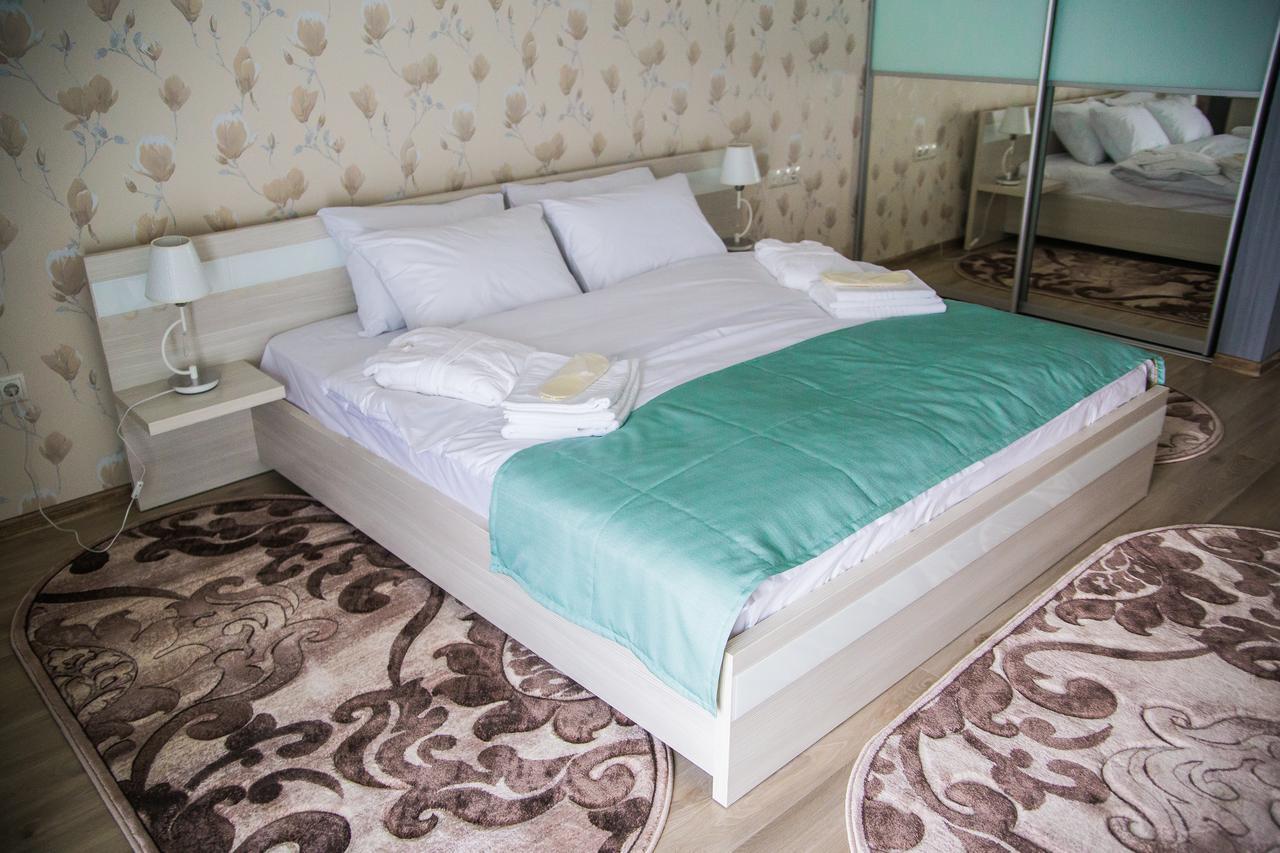 Shypyntsi Chalet מראה חיצוני תמונה